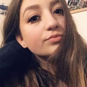 Meet your Posher, Kendra